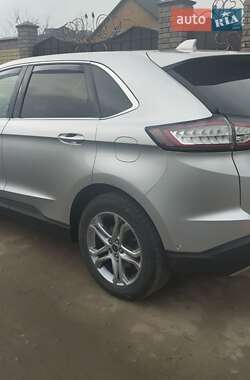Внедорожник / Кроссовер Ford Edge 2016 в 
