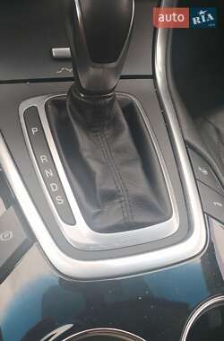 Внедорожник / Кроссовер Ford Edge 2016 в 