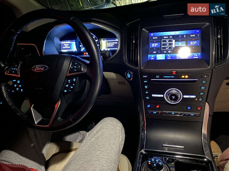 Внедорожник / Кроссовер Ford Edge 2018 в Черновцах