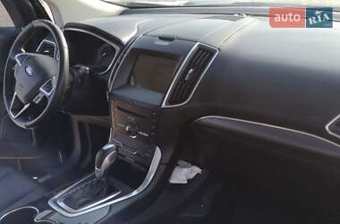 Внедорожник / Кроссовер Ford Edge 2016 в 