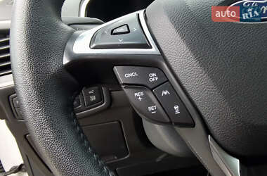Внедорожник / Кроссовер Ford Edge 2020 в 