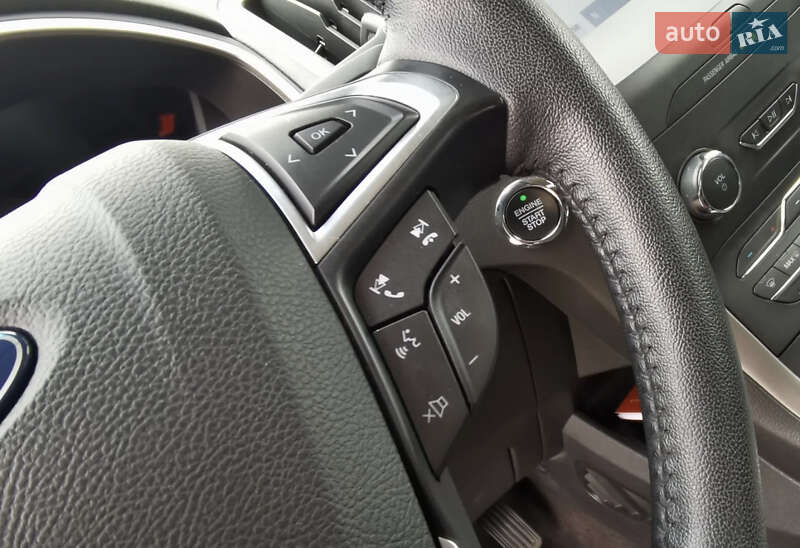Внедорожник / Кроссовер Ford Edge 2020 в Киеве