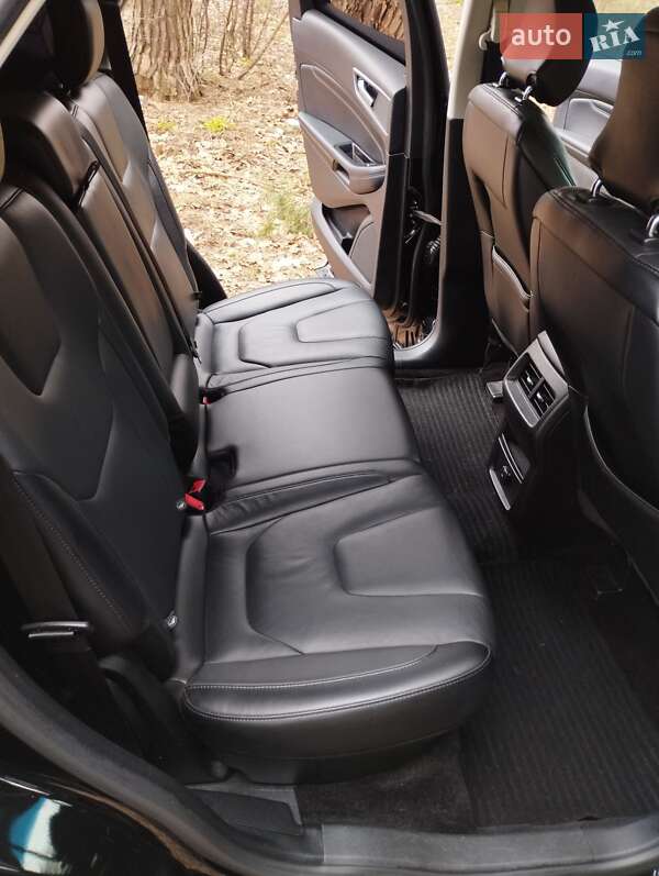 Внедорожник / Кроссовер Ford Edge 2016 в Чернигове