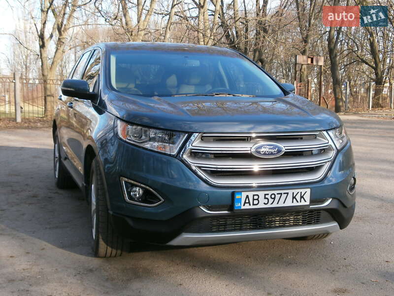 Внедорожник / Кроссовер Ford Edge 2016 в 