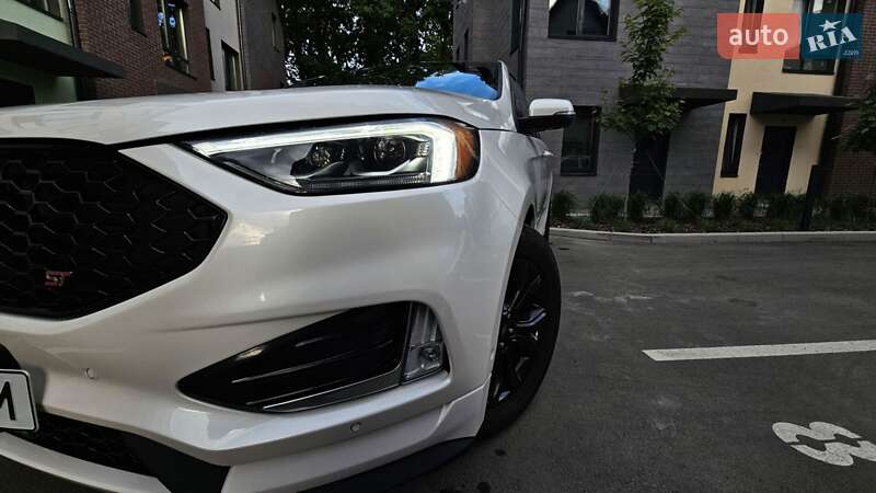 Позашляховик / Кросовер Ford Edge 2019 в Києві