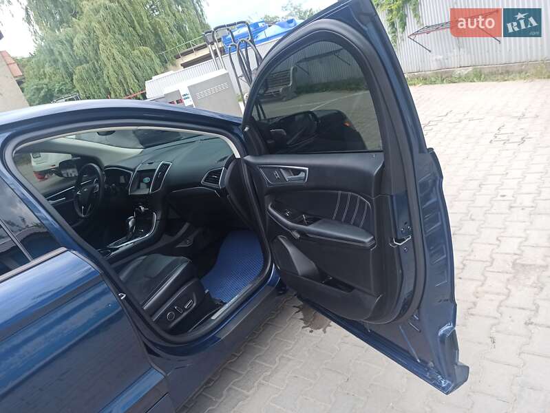 Внедорожник / Кроссовер Ford Edge 2017 в Черновцах