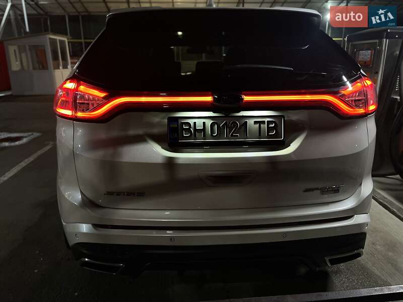 Позашляховик / Кросовер Ford Edge 2016 в Чорноморську