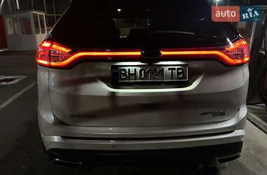 Внедорожник / Кроссовер Ford Edge 2016 в 
