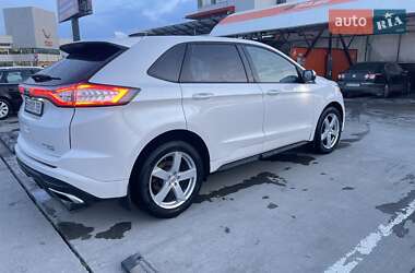 Внедорожник / Кроссовер Ford Edge 2016 в 