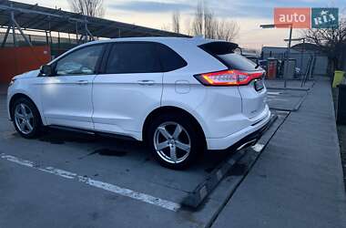 Внедорожник / Кроссовер Ford Edge 2016 в 