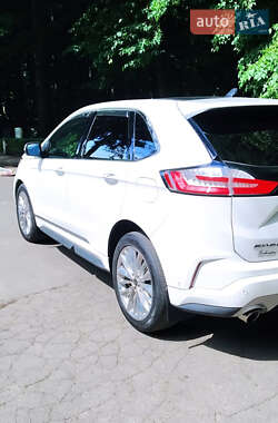 Позашляховик / Кросовер Ford Edge 2020 в 
