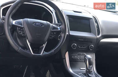 Внедорожник / Кроссовер Ford Edge 2017 в 