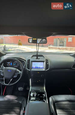 Внедорожник / Кроссовер Ford Edge 2020 в 