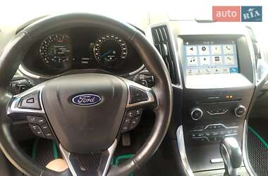 Внедорожник / Кроссовер Ford Edge 2017 в 