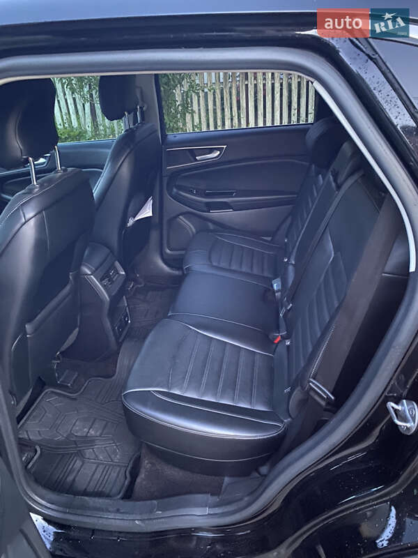 Позашляховик / Кросовер Ford Edge 2016 в Олександрії
