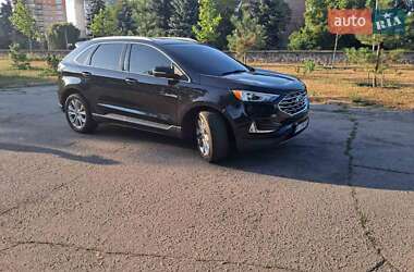 Внедорожник / Кроссовер Ford Edge 2019 в 