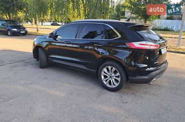Внедорожник / Кроссовер Ford Edge 2019 в 