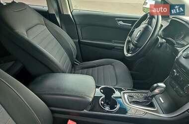 Внедорожник / Кроссовер Ford Edge 2016 в 