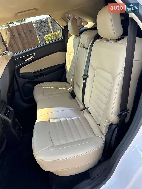 Внедорожник / Кроссовер Ford Edge 2017 в Ивано-Франковске