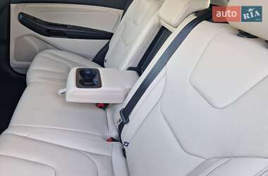Внедорожник / Кроссовер Ford Edge 2020 в 