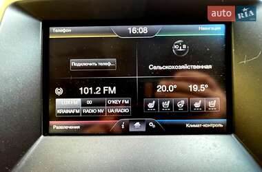 Внедорожник / Кроссовер Ford Edge 2016 в 