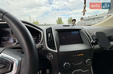 Внедорожник / Кроссовер Ford Edge 2019 в 