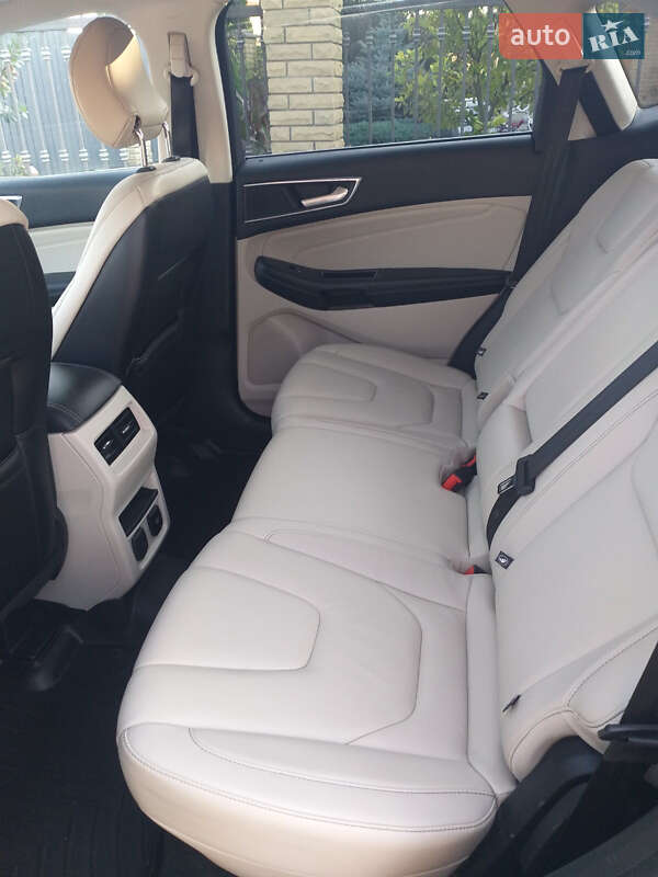 Внедорожник / Кроссовер Ford Edge 2018 в Тернополе