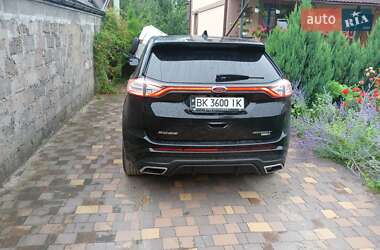 Внедорожник / Кроссовер Ford Edge 2018 в 