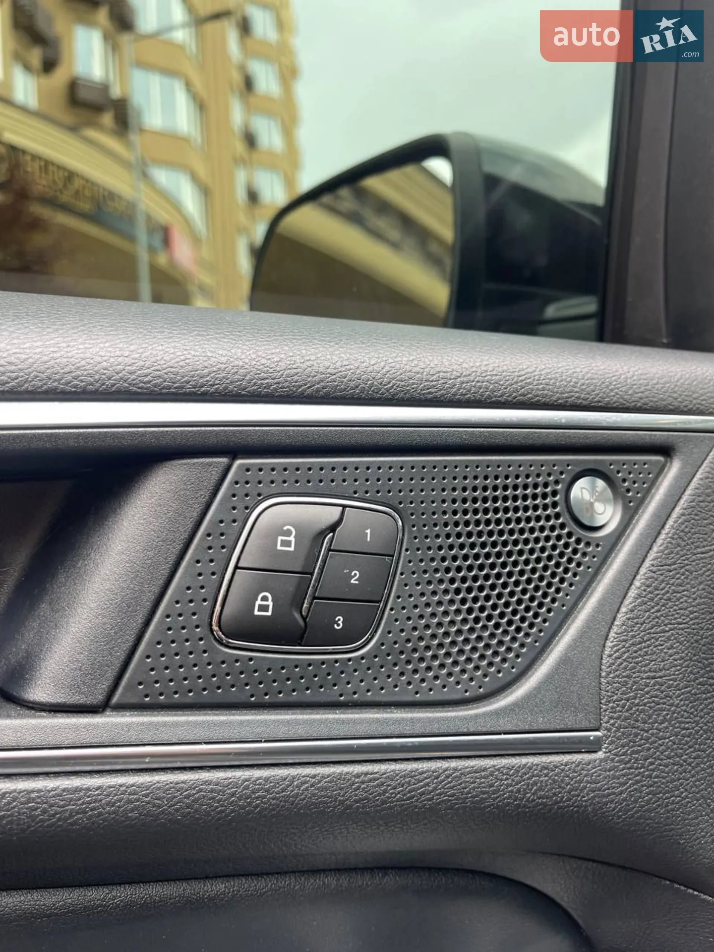 2019 Ford Edge - мініатюра 18