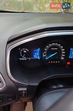 Позашляховик / Кросовер Ford Edge 2015 в Казанці