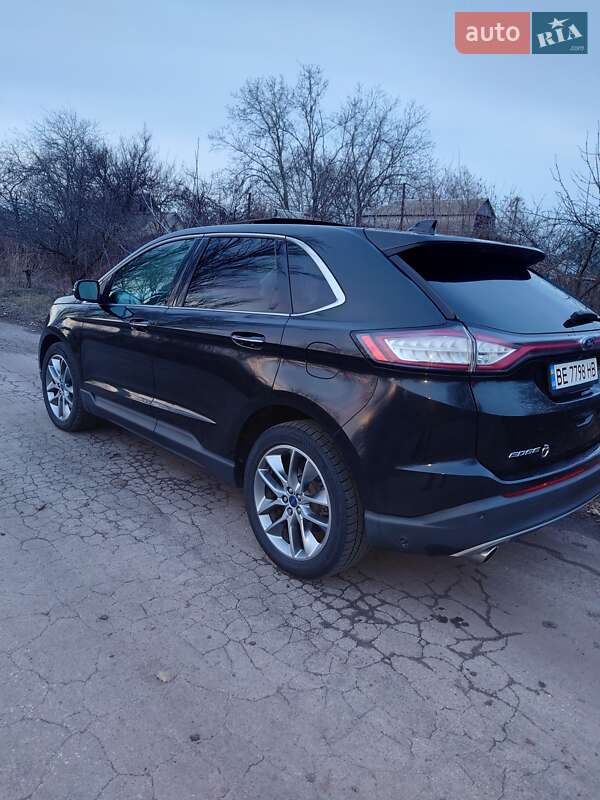Внедорожник / Кроссовер Ford Edge 2015 в Казанке