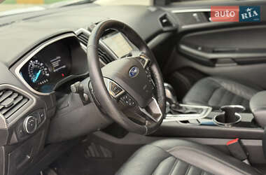 Внедорожник / Кроссовер Ford Edge 2016 в 