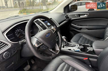 Внедорожник / Кроссовер Ford Edge 2016 в 