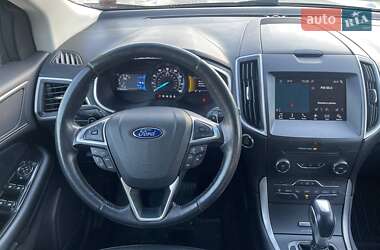 Внедорожник / Кроссовер Ford Edge 2017 в 