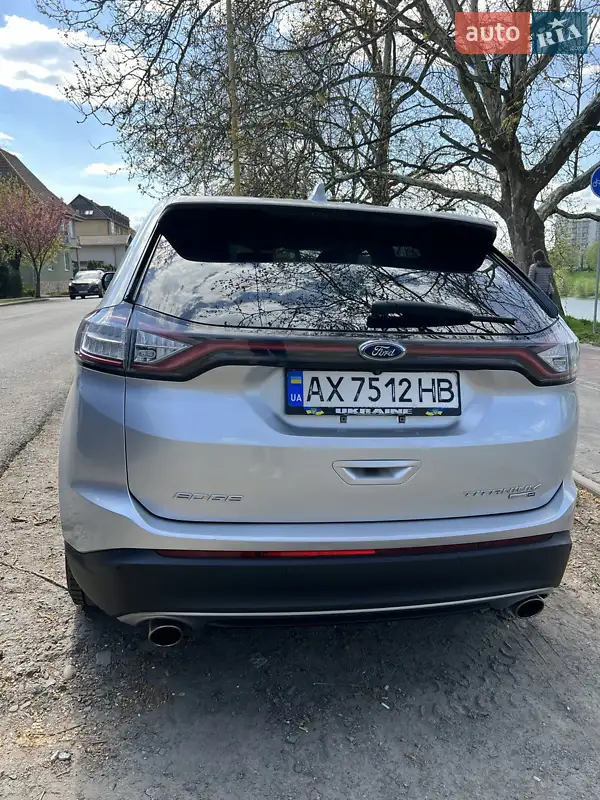 Внедорожник / Кроссовер Ford Edge 2018 в 