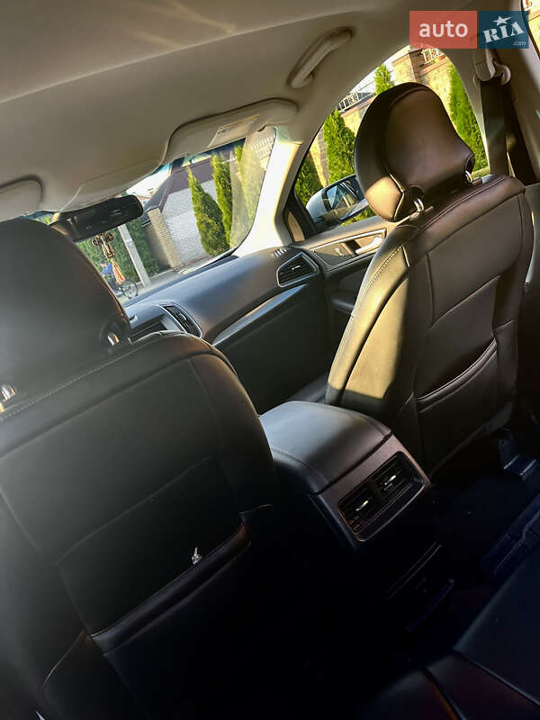 Позашляховик / Кросовер Ford Edge 2019 в Сумах
