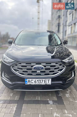 Внедорожник / Кроссовер Ford Edge 2019 в 