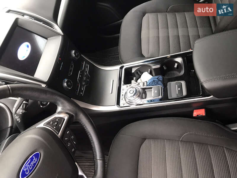 Внедорожник / Кроссовер Ford Edge 2019 в Ивано-Франковске