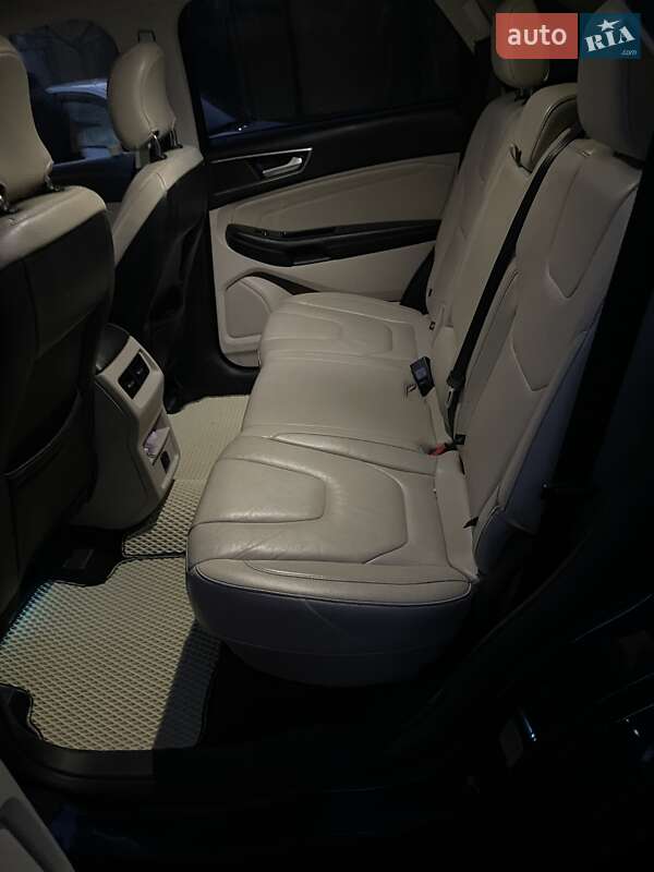 Позашляховик / Кросовер Ford Edge 2016 в Івано-Франківську