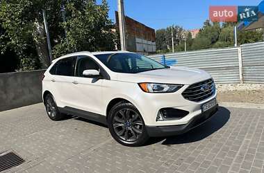 Позашляховик / Кросовер Ford Edge 2019 в Чернівцях