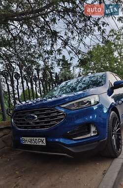 Внедорожник / Кроссовер Ford Edge 2020 в 