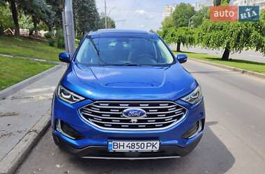 Внедорожник / Кроссовер Ford Edge 2020 в 
