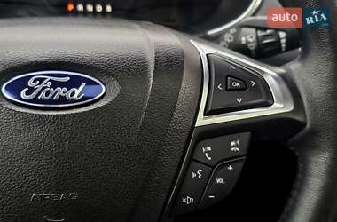 Внедорожник / Кроссовер Ford Edge 2020 в 