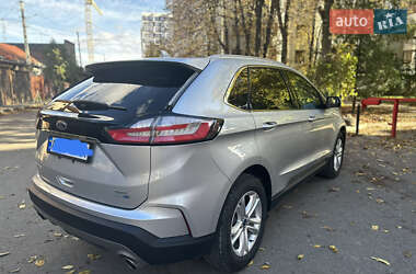 Внедорожник / Кроссовер Ford Edge 2019 в 