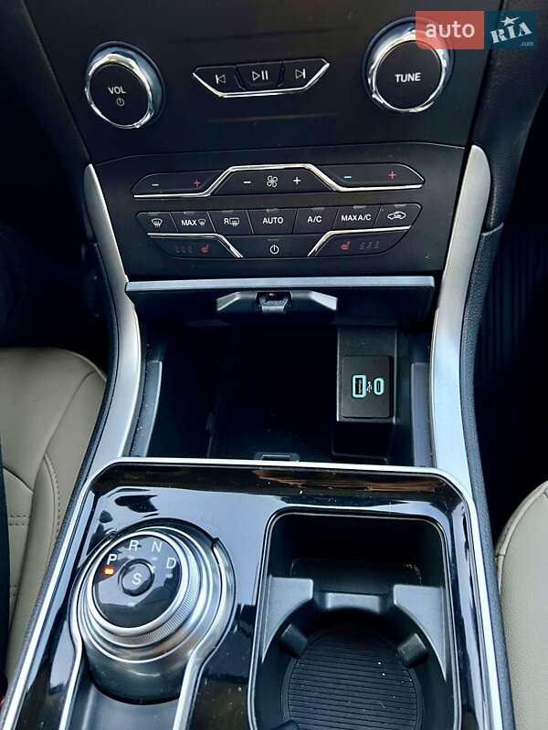 Внедорожник / Кроссовер Ford Edge 2020 в Луцке