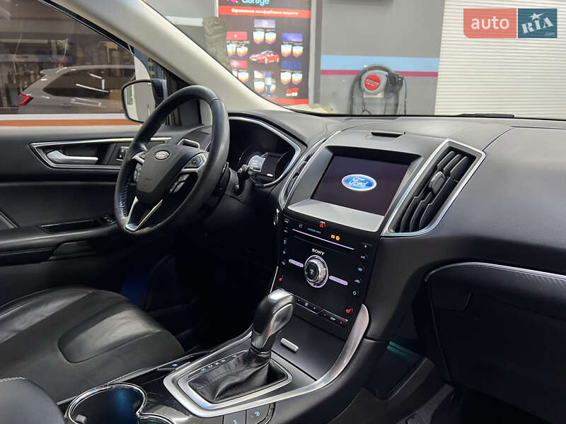 Внедорожник / Кроссовер Ford Edge 2016 в Ужгороде