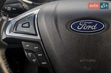 Внедорожник / Кроссовер Ford Edge 2020 в 