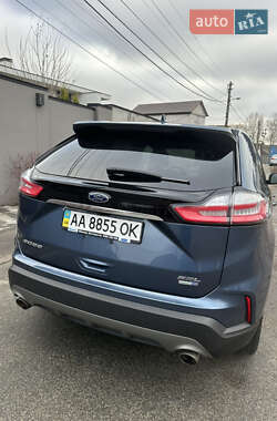 Внедорожник / Кроссовер Ford Edge 2019 в 