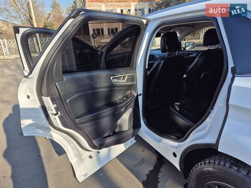 Позашляховик / Кросовер Ford Edge 2020 в Тячеві