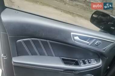 Внедорожник / Кроссовер Ford Edge 2016 в 